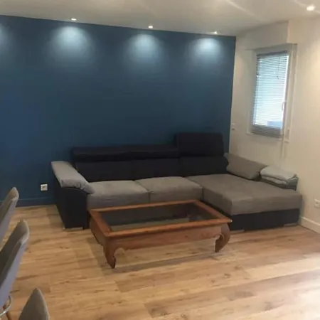 Confortable Appartement T3 Avec Balcon * Сибур